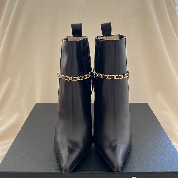 CHANEL BOOTS - Picture 3 of 10